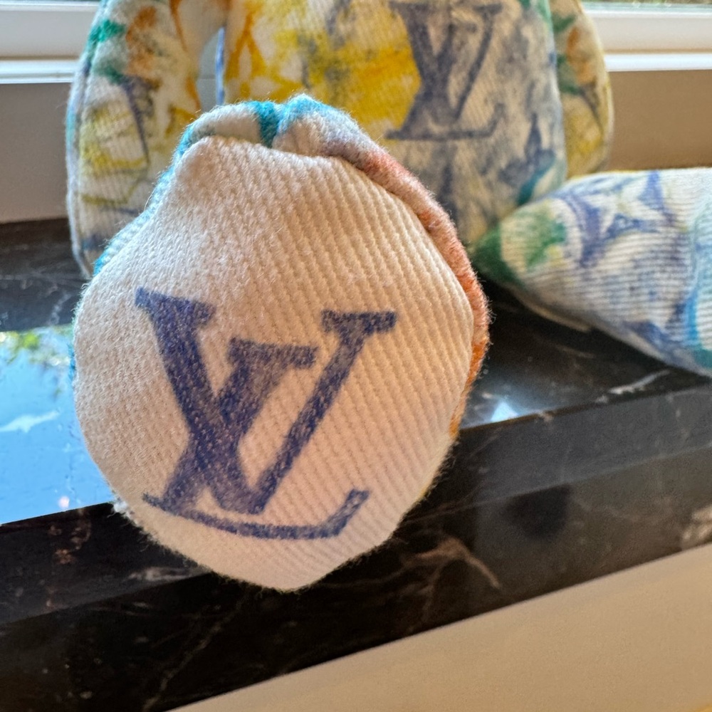 Louis Vuitton Dou Dou Bear (Virgil Abloh) - Picture 9 of 11